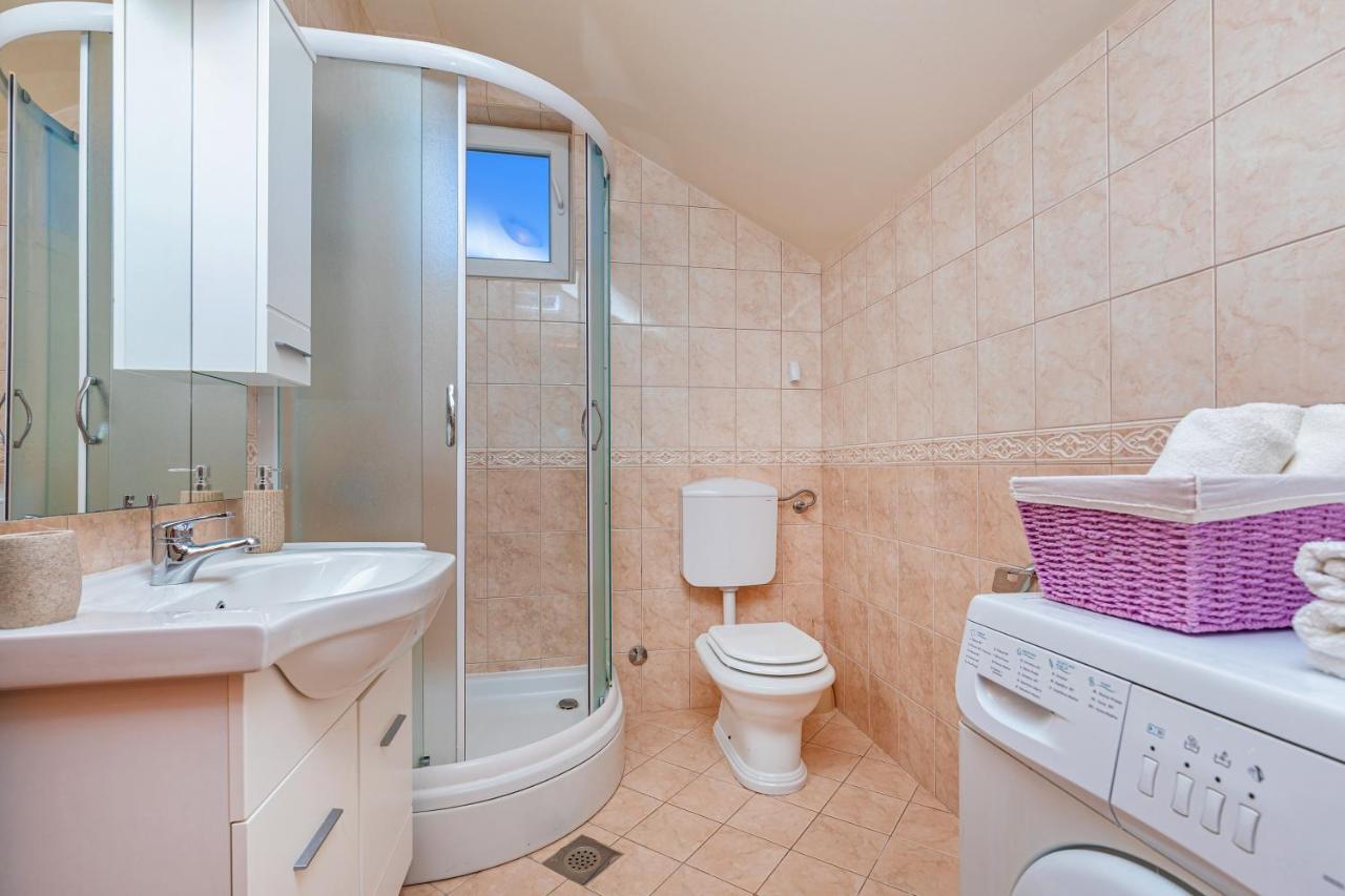 Apartments Bralovic Орашац Экстерьер фото
